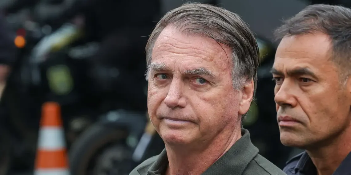 Moraes mantém restrições enquanto analisa pedido de Bolsonaro para evento familiar.