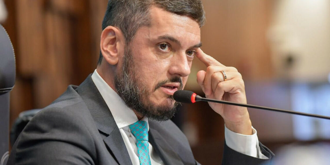 Rodrigo Bacellar cobra leis mais duras e pede união após megaoperação no Rio que deixou mais de 100 mortos e 81 presos.