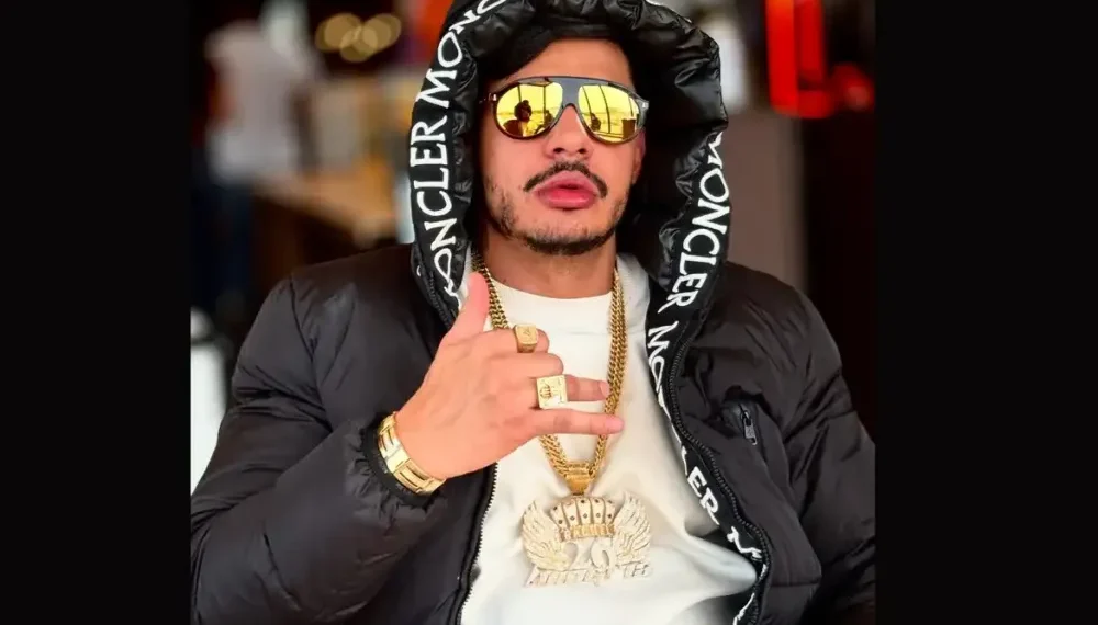Rapper Hungria deixa hospital após melhora no quadro clínico; caso de metanol segue sob investigação.