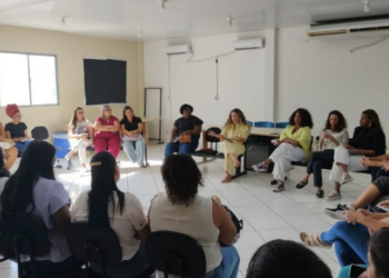 Plano Regional de Equidade começa a ser implantado em sete comunidades quilombolas, com ações da Atenção Primária à Saúde e apoio do PAAQ. Iniciativa foca na promoção da saúde e inclusão de populações tradicionais no SUS.