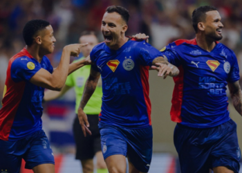 Bahia atropela o Grêmio por 4 a 0 e se aproxima do G-4 do Brasileirão