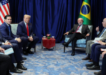 Medida afeta café, carne e frutas, mas não altera tarifa adicional aplicada ao Brasil.