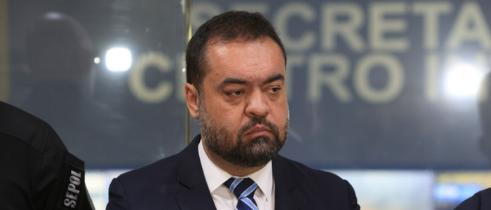 Ex-governador Cláudio Castro volta a ser alvo da Operação Sem Refino; defesa nega irregularidades.