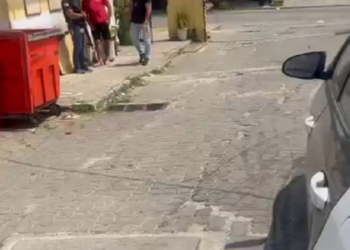 Polícia Civil investiga caso de infanticídio em Bangu. Jovem de 18 anos teria escondido a gravidez, dado à luz em casa e jogado o corpo do bebê no lixo.