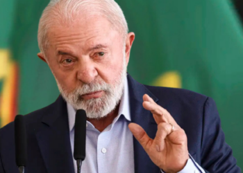 O presidente Lula desembarcou em Roma para participar do Fórum Mundial da Alimentação, promovido pela FAO. Ele também se reunirá com o Papa Leão XIV e participará da Aliança Global contra a Fome e a Pobreza.