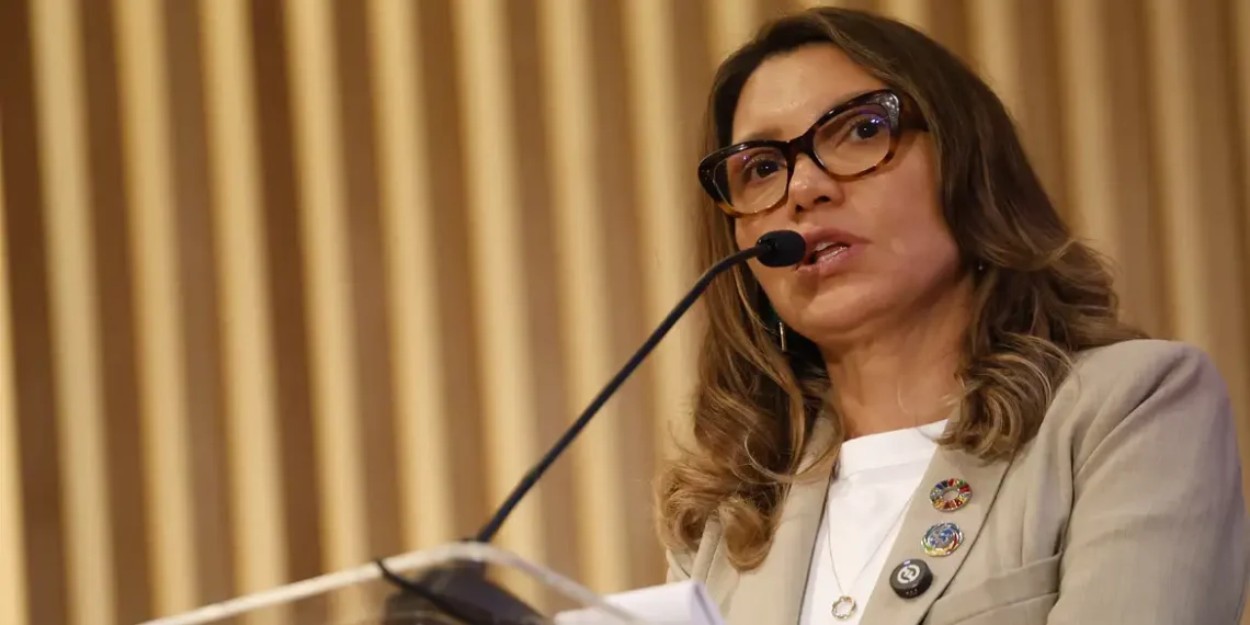 Brasil enviará ajuda à Faixa de Gaza, segundo Janja; iniciativa inclui alimentos e medicamentos.