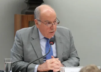 O chanceler destacou que há interesse mútuo em uma reunião entre os presidentes e que tratativas seguem em andamento.