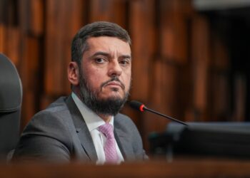 Famílias de PMs mortos em combate no Rio terão direito à integralidade dos salários.