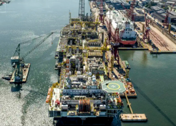 petrobras prevê manter meta de dívida em US$ 65 bilhões apesar de queda do brent
