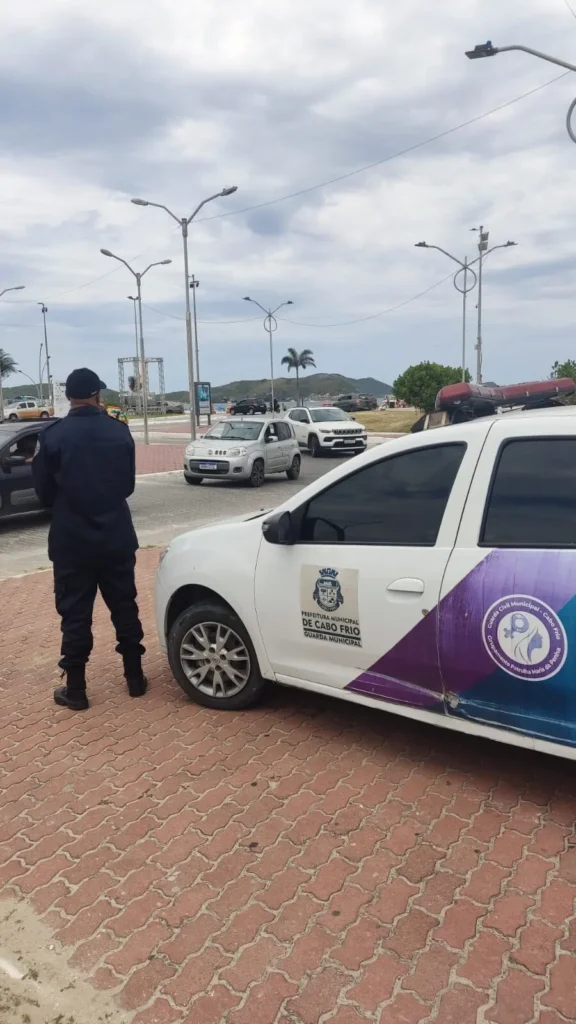 Feriado prolongado terá esquema reforçado em Cabo Frio, com foco em banhistas, trânsito, praias e acolhimento às famílias.