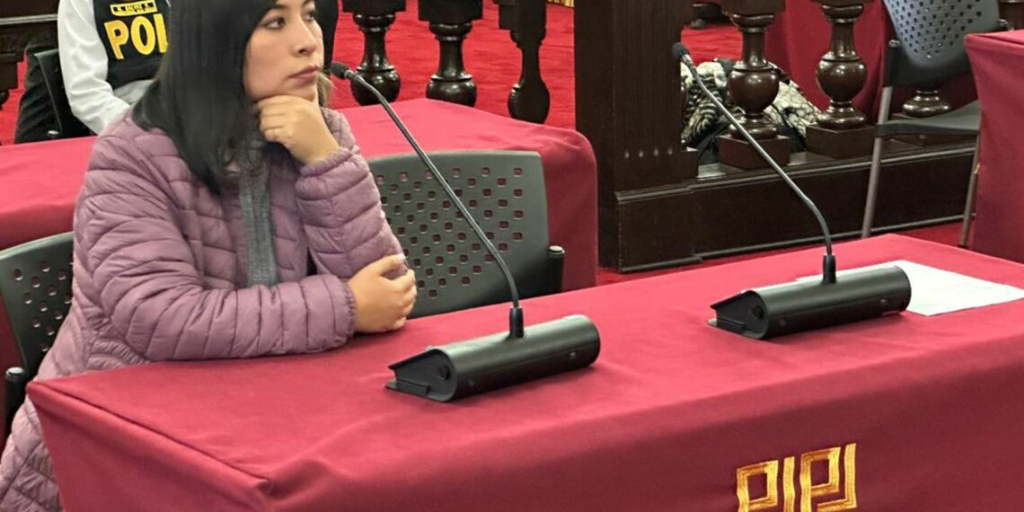 Governo peruano acusa México de ingerência política após refúgio a ex-ministra de Pedro Castillo.