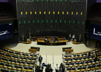 Senado rejeita equiparação de facções a terrorismo e aprova marco legal mais rígido