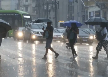 Previsão climática do Inmet mostra contrastes de chuva entre as regiões do país.