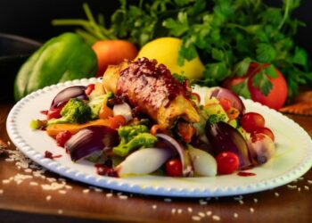 Evento reúne 16 restaurantes com pratos de R$ 35 a R$ 98,99 e programação até 30 de novembro.