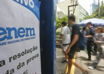 Governo estima que 80% dos alunos da rede pública façam o exame na própria escola