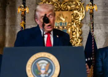 Itália e Eslovênia anunciam que não participarão do Conselho da Paz de Donald Trump, levantando dúvidas sobre a viabilidade da proposta.
