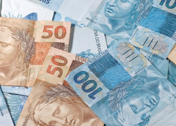 Carga tributária no Brasil atinge recorde histórico em 2024