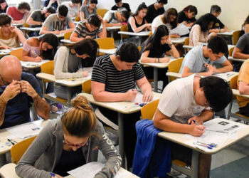 Campos dos Goytacazes lança concurso público com mais de 1.000 vagas para a Secretaria de Educação. Inscrições vão de 29 de dezembro de 2025 a 28 de janeiro de 2026, com salários de até R$ 4.200,16.