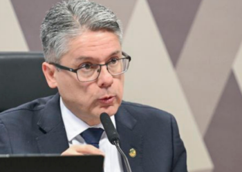 Rodrigo Bacellar é convocado pela CPI do Crime Organizado; Garotinho é convidado