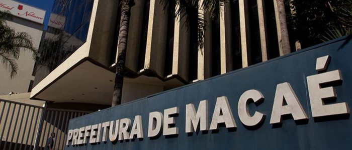 A Prefeitura de Macaé divulga resultado final dos processos seletivos para Agente de Acolhimento Institucional e projeto Sem Fronteiras, com início dos contratos em dezembro e vagas para ampla concorrência, PCD e afrodescendentes.