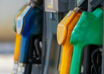 Preço médio do etanol hidratado sobe 0,68% no Brasil, com variações entre estados; Mato Grosso do Sul, Mato Grosso e São Paulo apresentam vantagem em relação à gasolina.