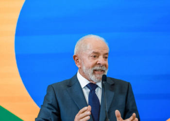 Plano de Trump para Gaza inclui Conselho de Paz com Lula entre os convidados e exigência de aporte financeiro para os países participantes.