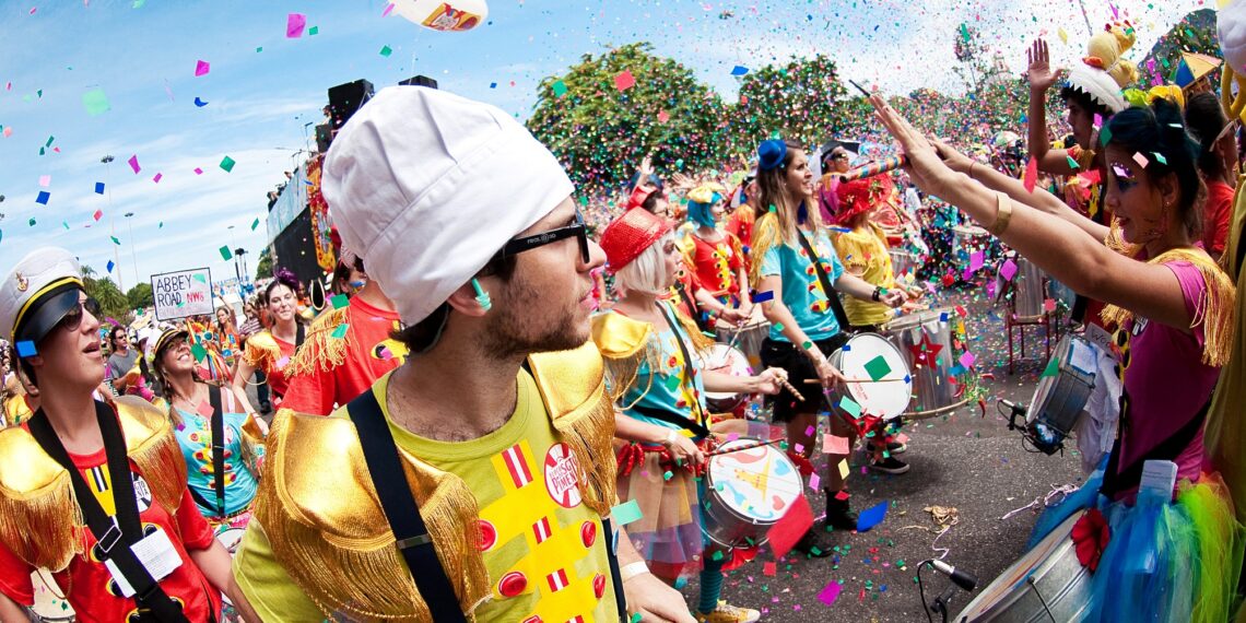 Credenciamento de ambulantes do carnaval do Rio vai até 7 de janeiro.