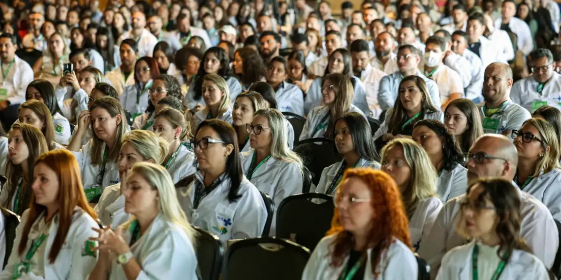 Projeto cria Exame Nacional de Proficiência em Medicina.