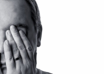 Entenda como oscilações hormonais afetam emoções e comportamento.