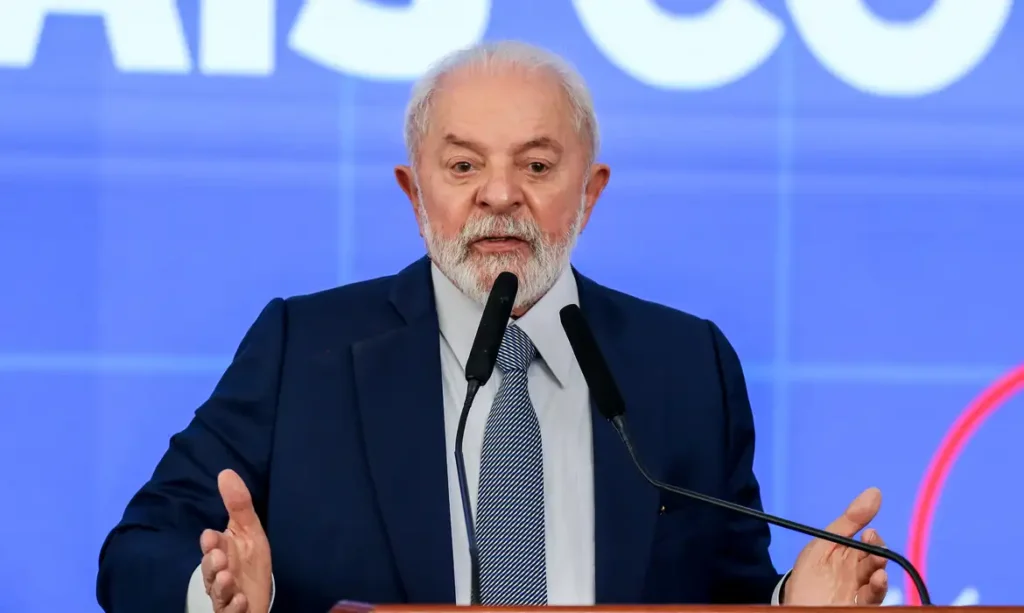 Lula critica polarização global, comenta sobretaxas impostas ao Brasil e participa de acordos econômicos na Índia e Coreia do Sul
