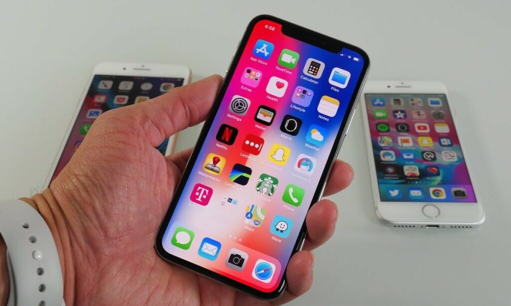 Apple prepara a maior reformulação da Siri, transformando a assistente em um chatbot de IA com conversas contínuas, texto e voz, alimentado pelo Gemini do Google.