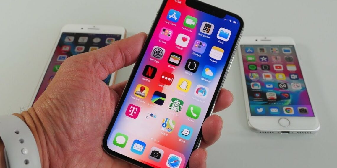 Apple prepara a maior reformulação da Siri, transformando a assistente em um chatbot de IA com conversas contínuas, texto e voz, alimentado pelo Gemini do Google.