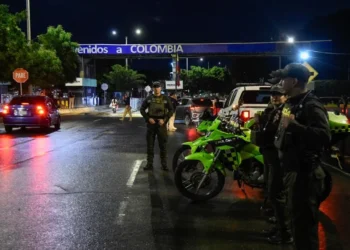 Presidente Gustavo Petro rejeita agressão à soberania venezuelana e fala em possível êxodo populacional