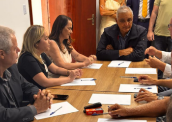 Prefeitos da Região dos Lagos anunciam ações contra falhas no fornecimento de energia