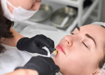 Verão e estética: dermatologista indica cuidados para evitar manchas e irritações