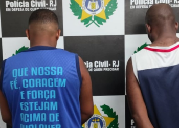 Polícia prende suspeitos de homicídio em área dominada pelo tráfico