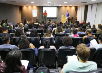 Candidatos do Concurso Nacional Unificado (CNU 2025) podem solicitar revisão da autodeclaração para vagas reservadas até 19 de janeiro. Recursos serão analisados por comissões independentes, garantindo imparcialidade.