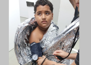 Criança de 10 anos é resgatada após horas à deriva em São Pedro da Aldeia
