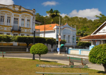 Fachada institucional de Miracema — imagem utilizada por veículos locais ao noticiar a ação do MPRJ