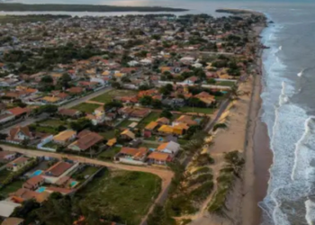 Explosão de rojão provoca incêndio em residência de Atafona