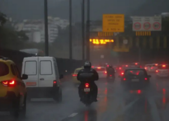 Estado do Rio entra em alerta para chuvas intensas neste domingo