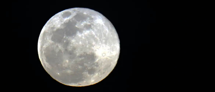 Entenda por que a chamada Superlua não fica gigante no céu