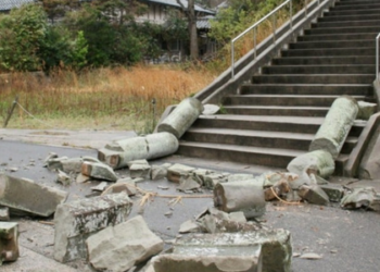 Terremoto no Japão deixa feridos e causa rachaduras em construções