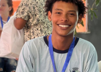 Alunos da rede municipal de Rio das Ostras podem solicitar Transferência Interna On-line até 14/01. Processo é digital e garante agilidade na mudança de escola.