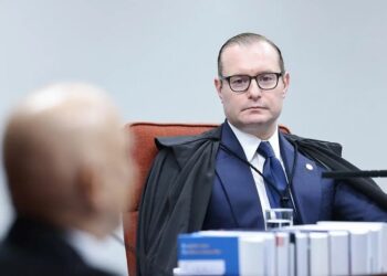 Presidente Kennedy (ES) à Beira do Colapso Político: STF Julga Terceiro Mandato Ilegal e Prepara Terreno para Novas Eleições