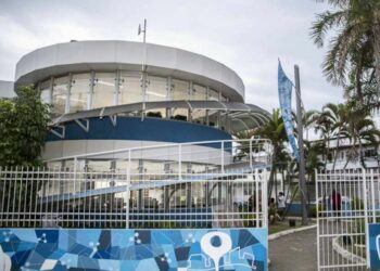 Prefeitura de Rio das Ostras oferece cursos gratuitos de informática com inscrições online e aulas presenciais em dois polos do município.