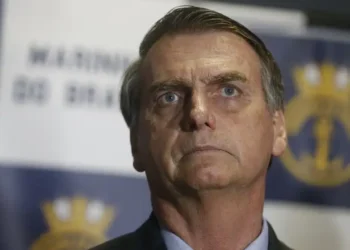 Jair Bolsonaro é transferido para o Complexo da Papuda após decisão do Supremo. Medida altera condições de cumprimento da pena.