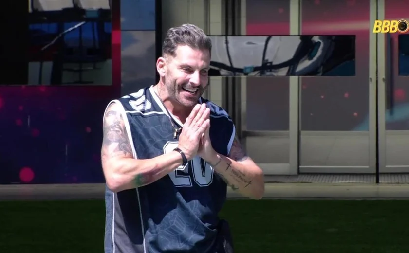 Henri Castelli foi levado ao hospital para exames após o episódio