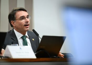 Senador afirma que Brasil mudará representação diplomática para Jerusalém caso seja eleito presidente.