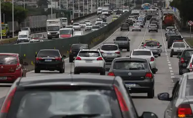 Antes da publicação do novo manual do Contran, alguns estados já retiraram a baliza do exame da CNH. Confira onde a regra mudou.